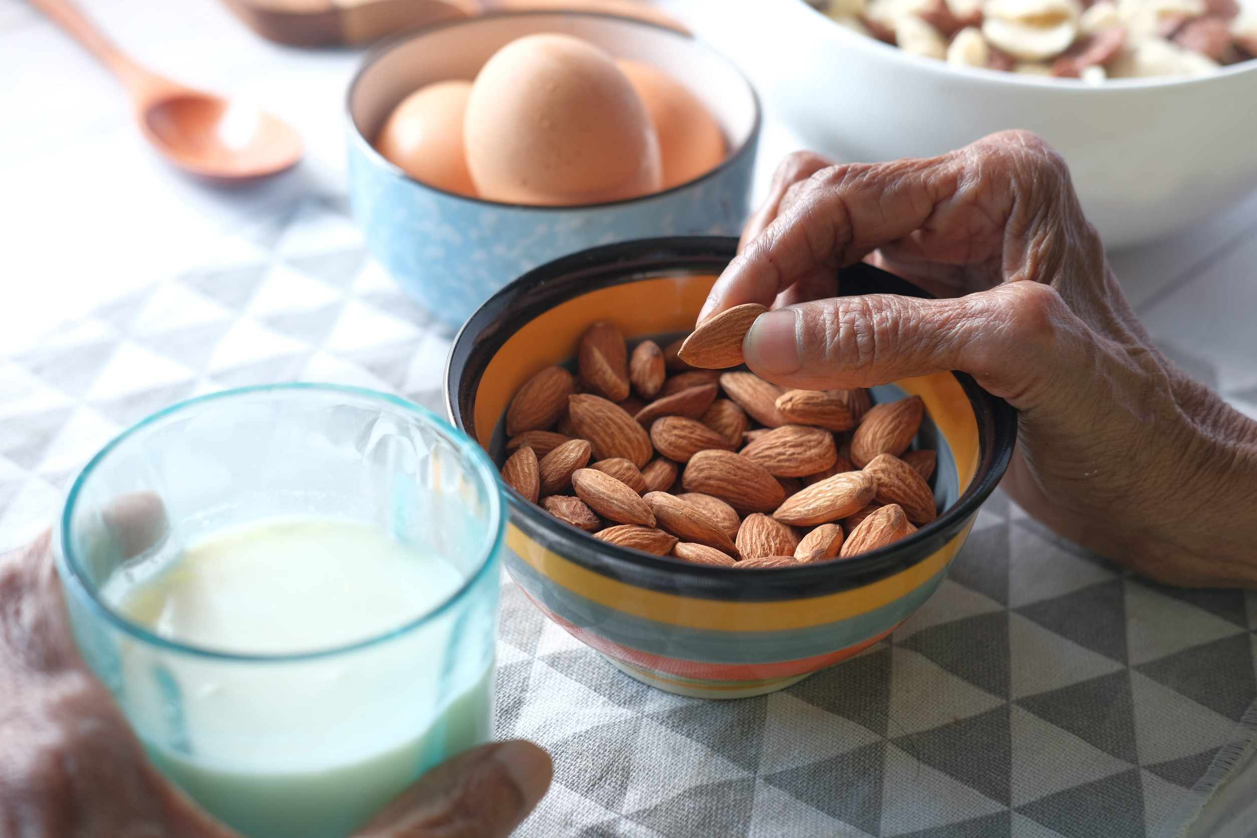 almond fruits