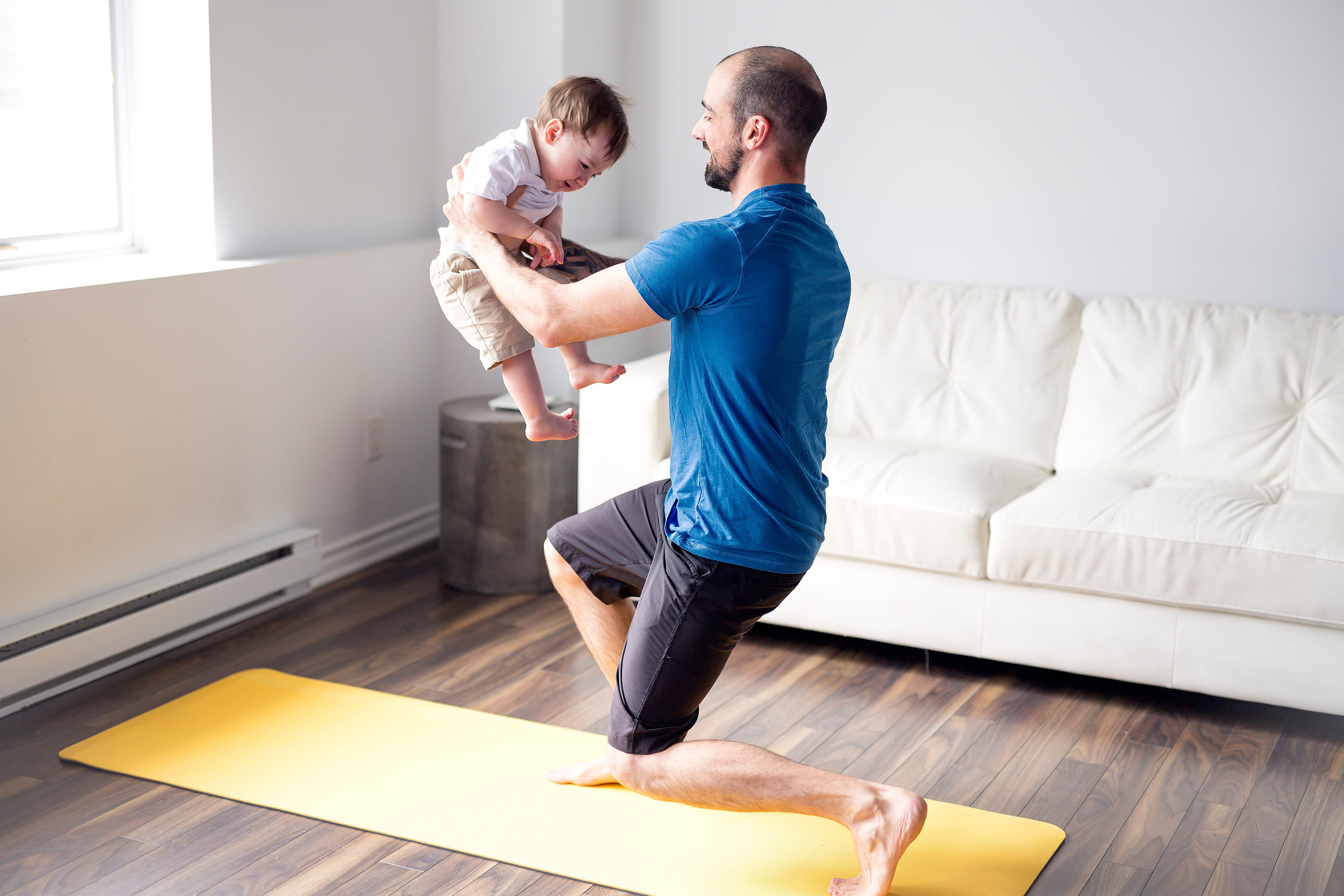 creative work out wwhile carryiong ababy