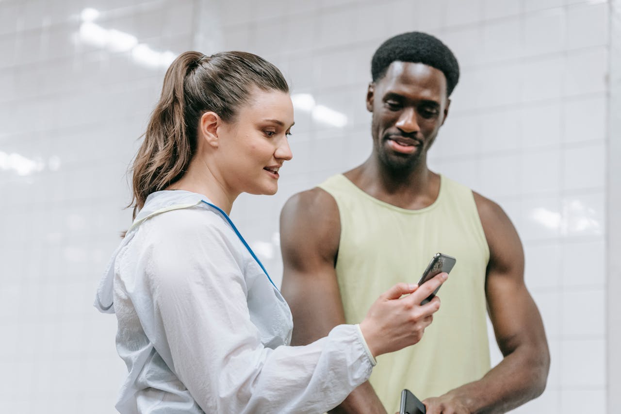 gym trainer convincing a customer