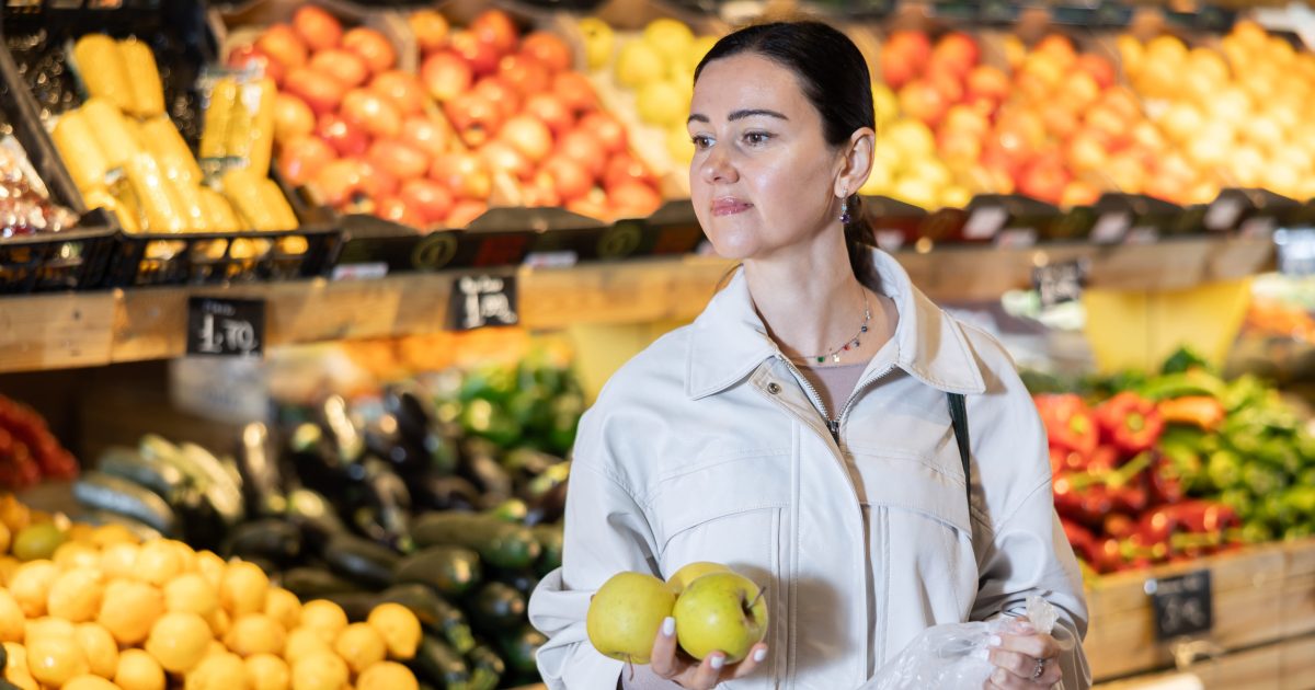 The Grocery Store Switch That Could Help Americans Cut Food Costs Without Giving Up Dinner at Home in 2026